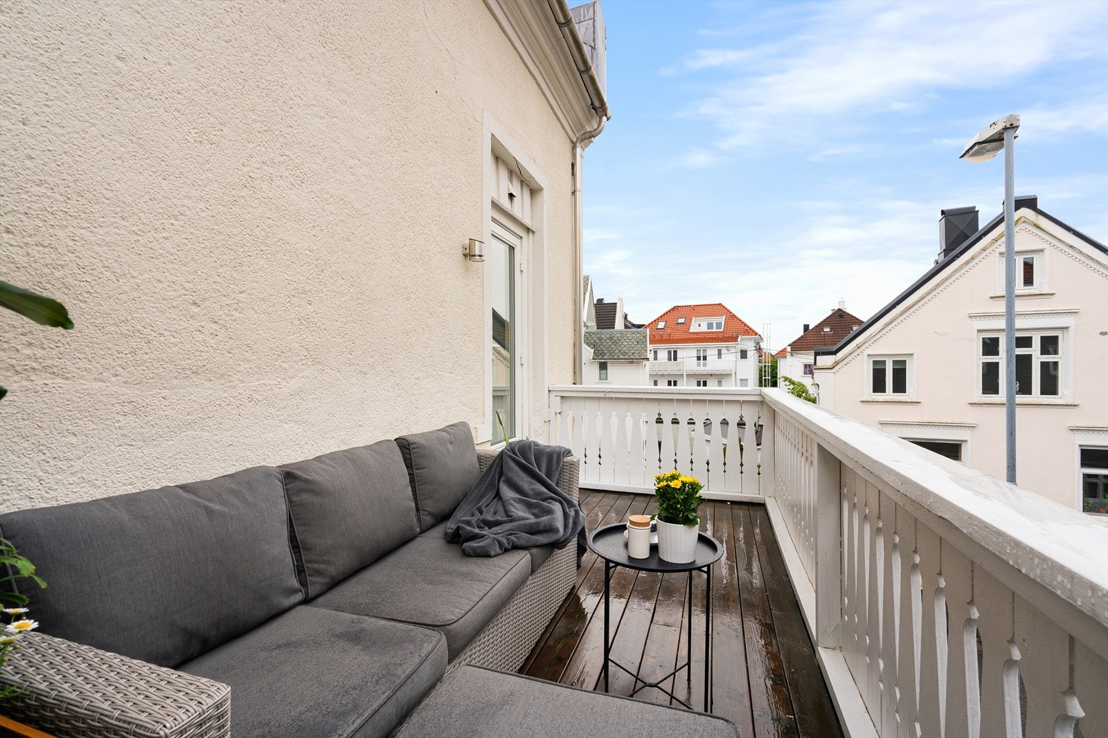 Her får du gleden av en romslig altan på ca. 15 kvm. Galleribilde