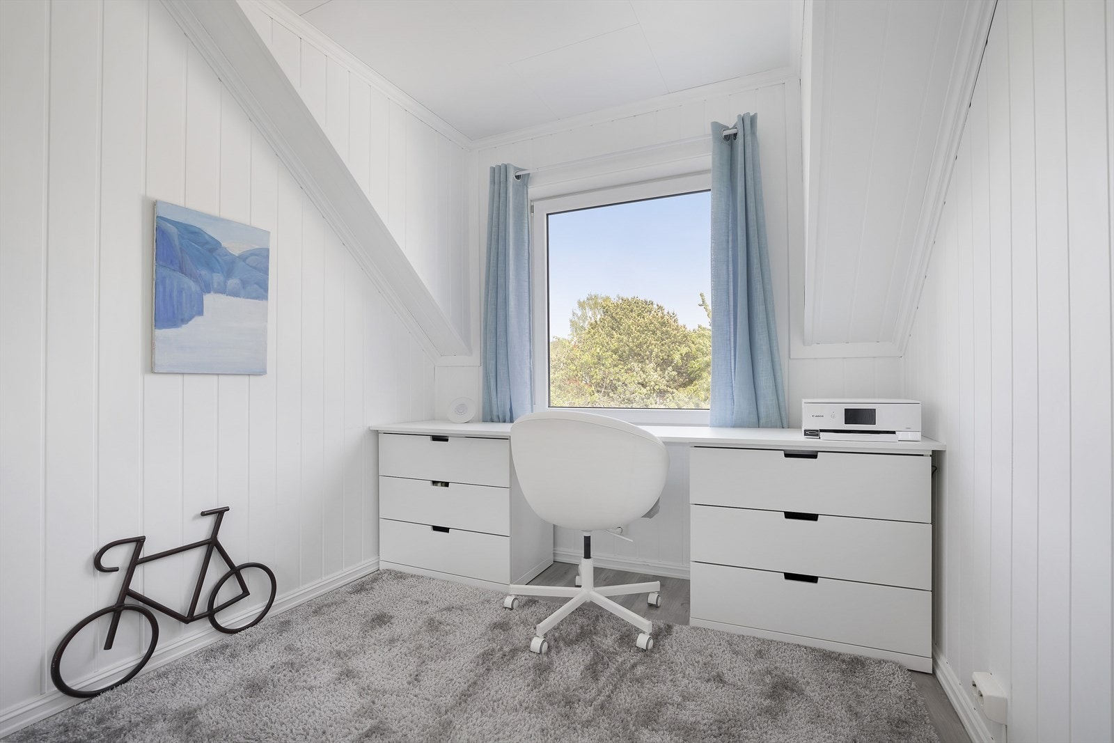 Med fire soverom kan du fint benytte ett som kontor. Galleribilde