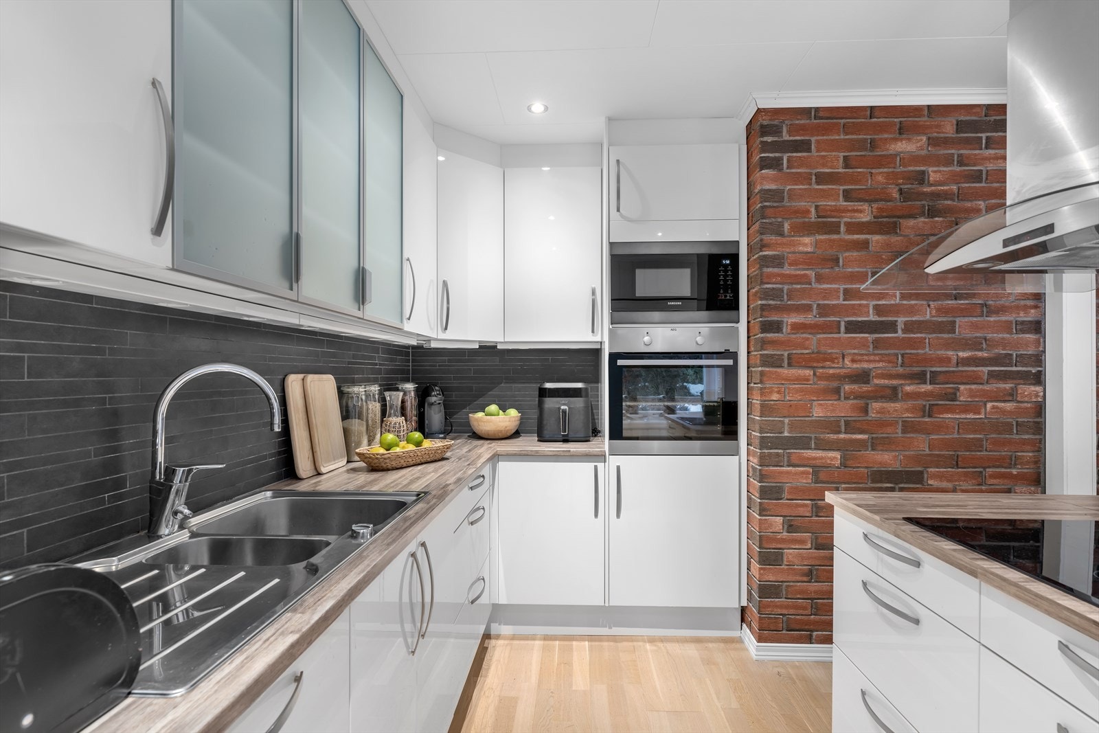 Seksjon 2 - Kjøkken 1. etasje Galleribilde