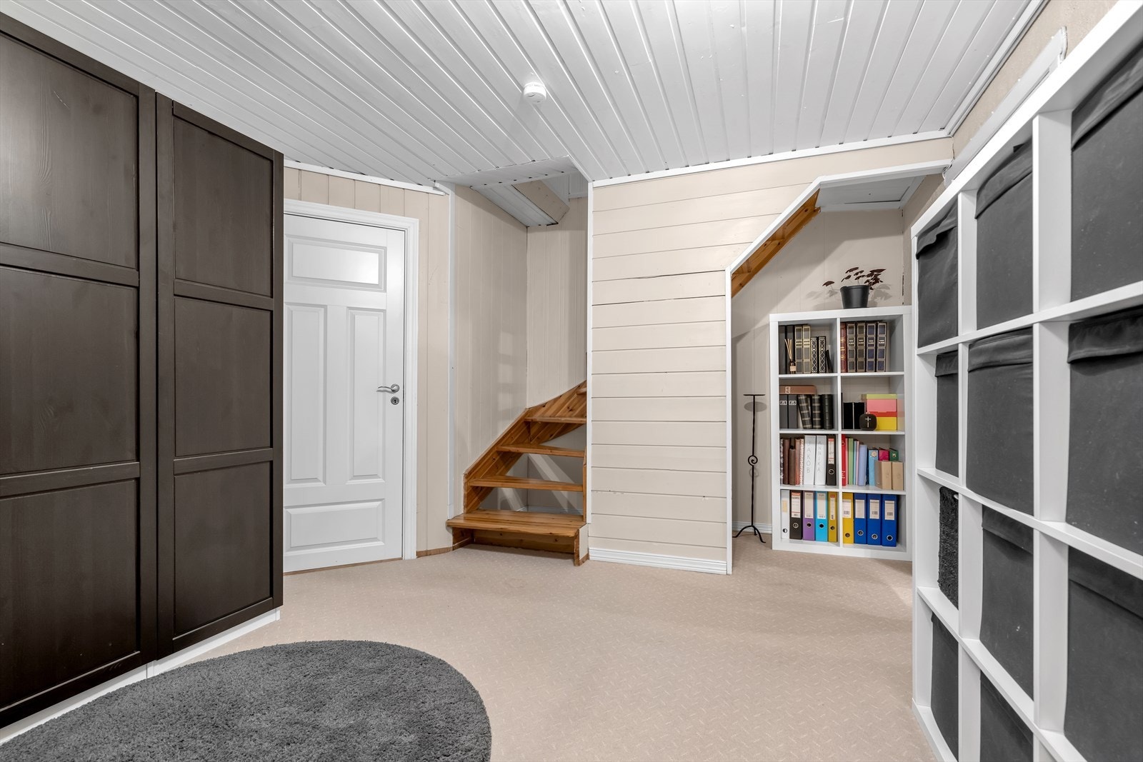 Seksjon 2 - Rom i kjeller innredet som gang/trapperom (ikke godkjent for varig opphold) Galleribilde