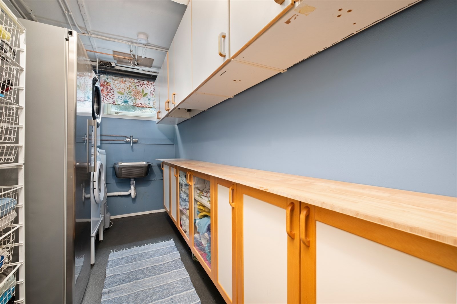 Vaskerom Galleribilde