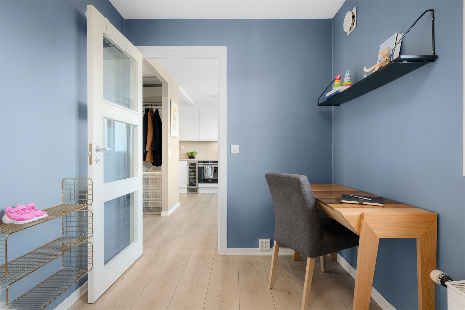 Soverom II mot kjøkken Galleribilde