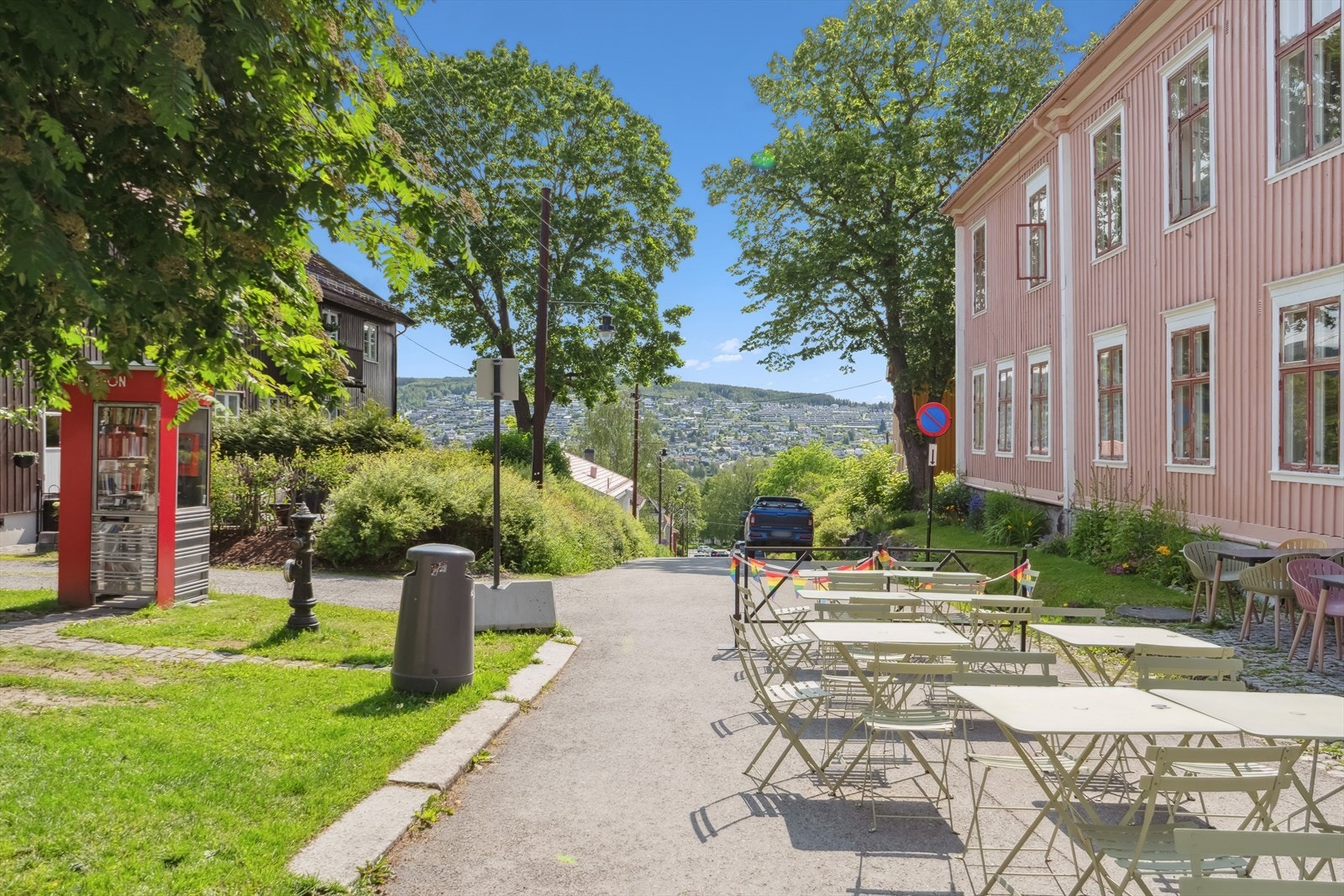 Øvrebyen byr på særegen sjarm og herskapelig arkitektur Galleribilde