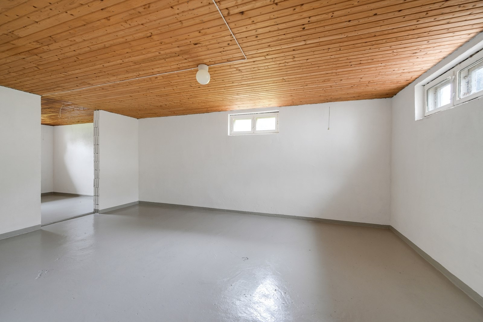 Bod i kjeller. Galleribilde