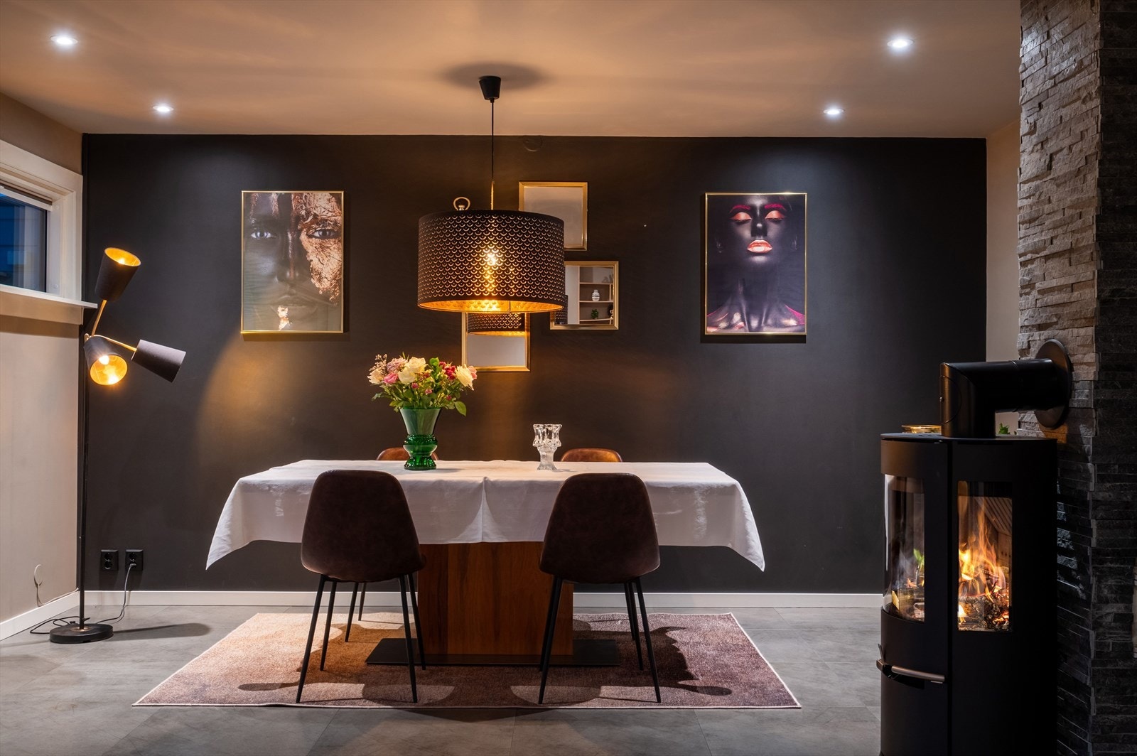 - Her kan du invitere familie og venner til hyggelige middager - Galleribilde