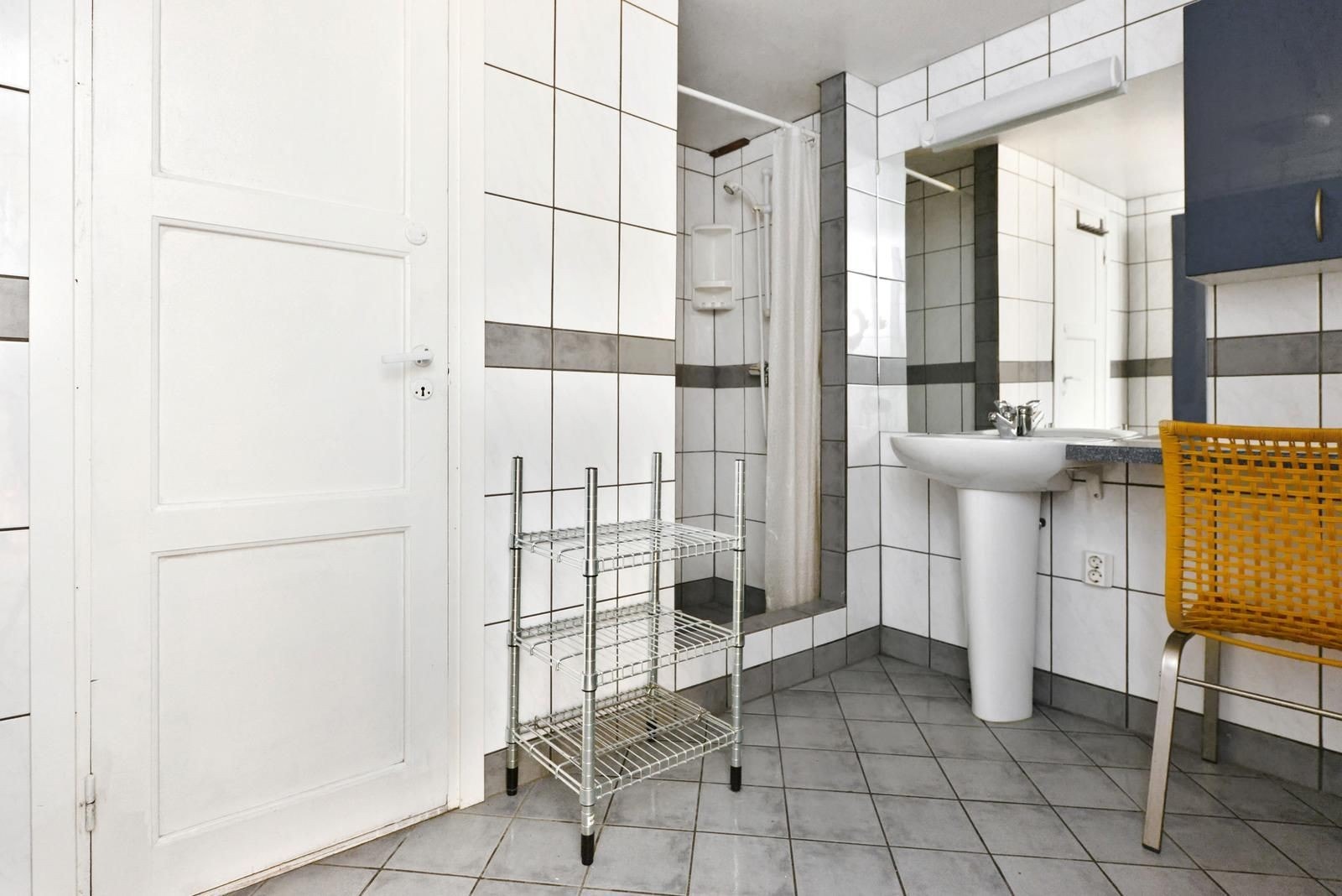 Stort flislagt bad Galleribilde