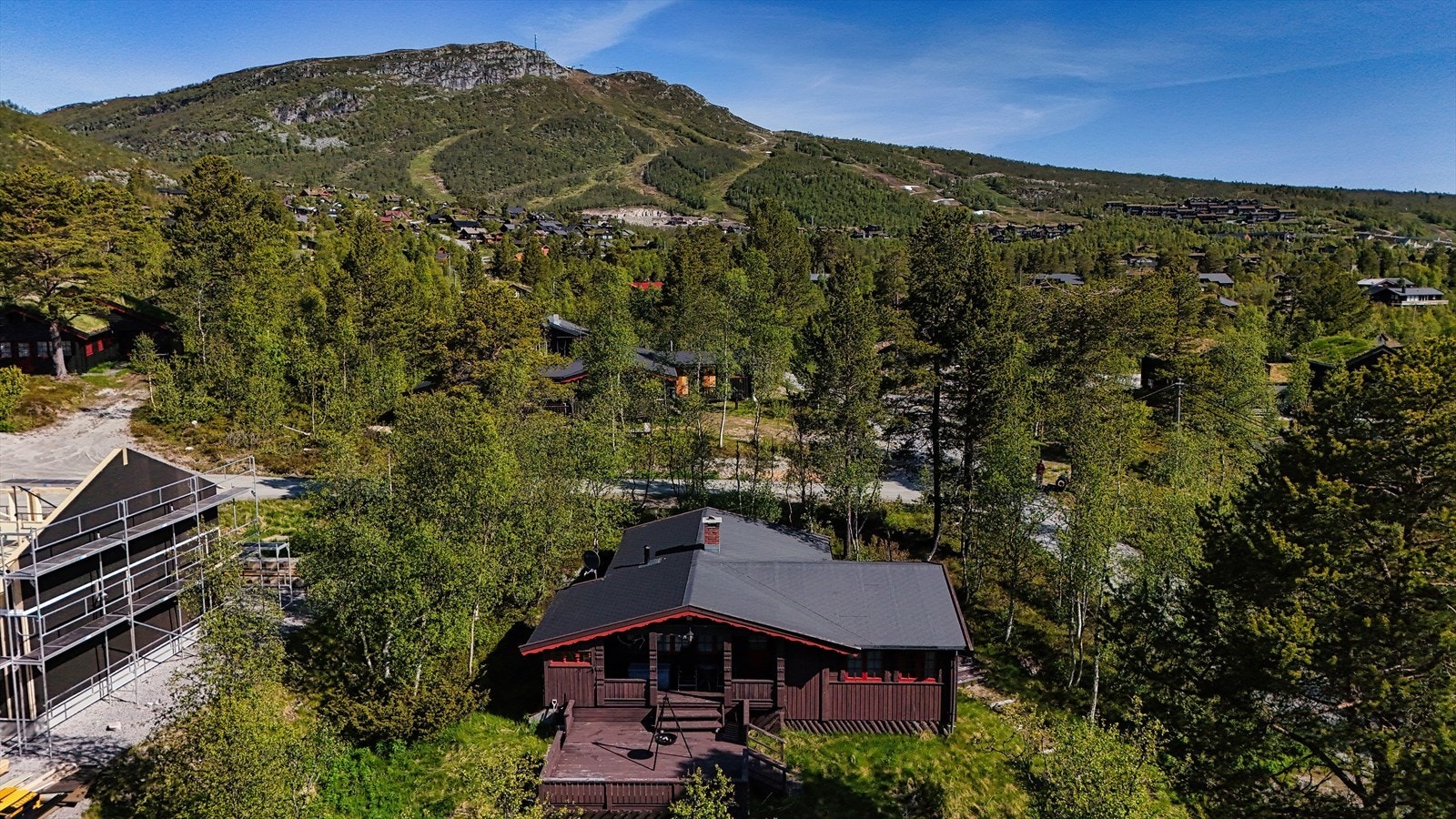 299439_DJI_20250612084951_0043_D.jpg Galleribilde