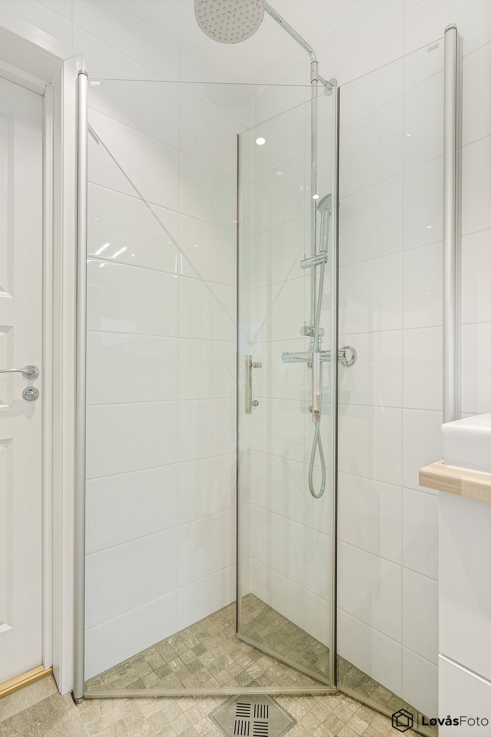 Dusjhjørne med glassdører Galleribilde