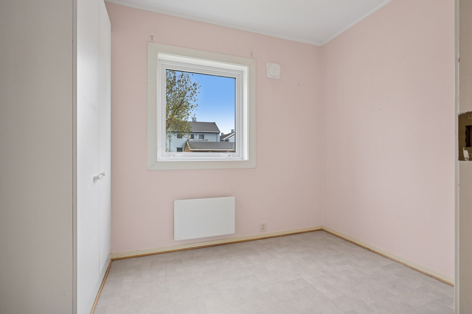 Soverom en - Leiligheten har to soverom som gir gode muligheter for personlig innredning. Galleribilde