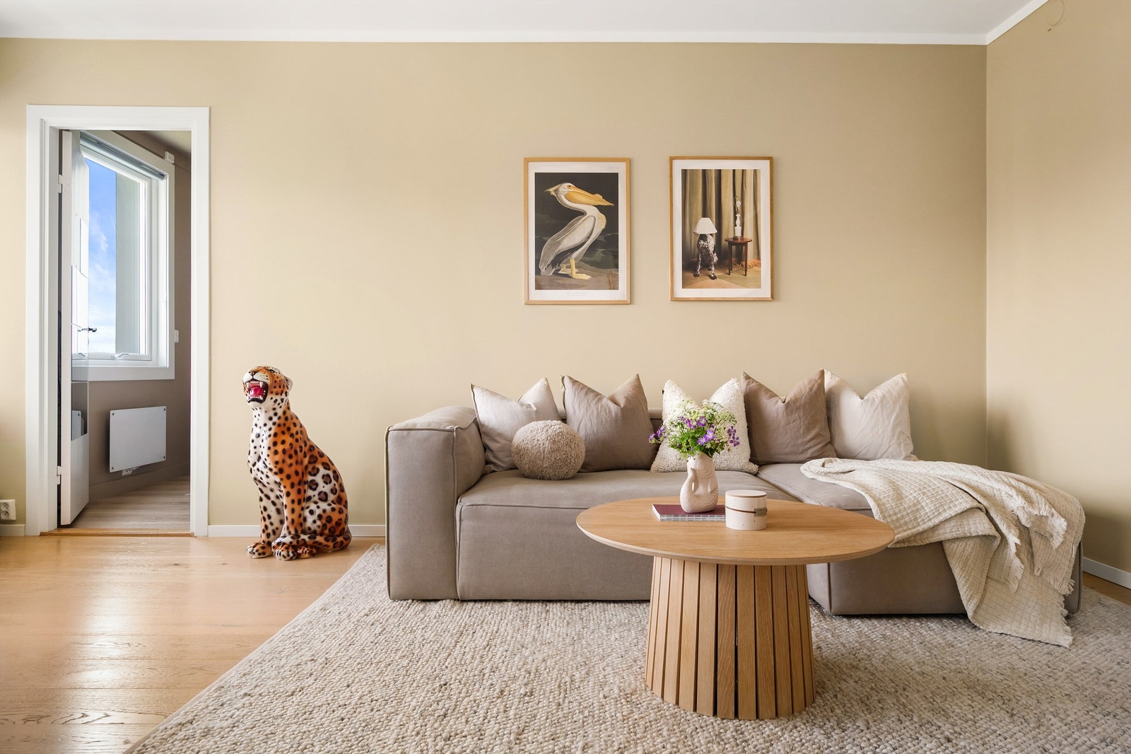 God plass til sofagruppe. Galleribilde