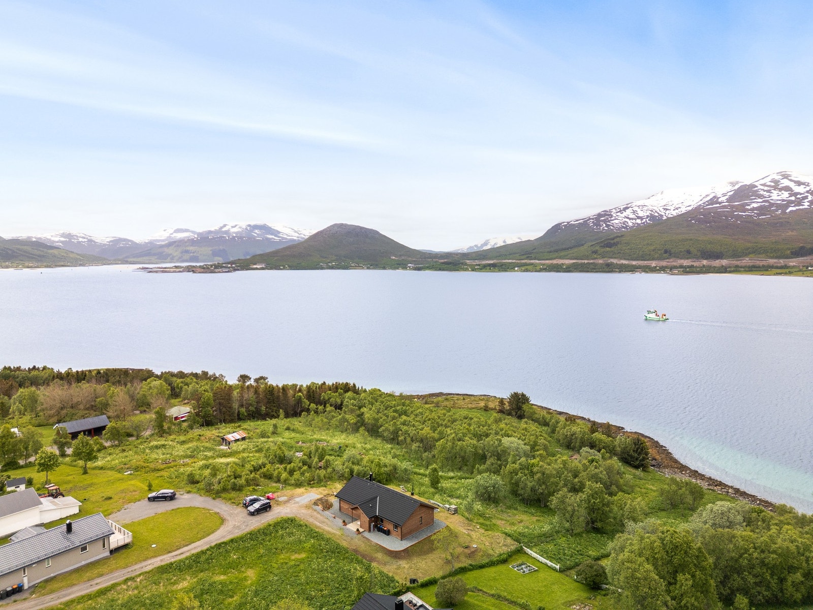 Barnevennlige omgivelser med kort vei til naturen og flotte turområder Galleribilde