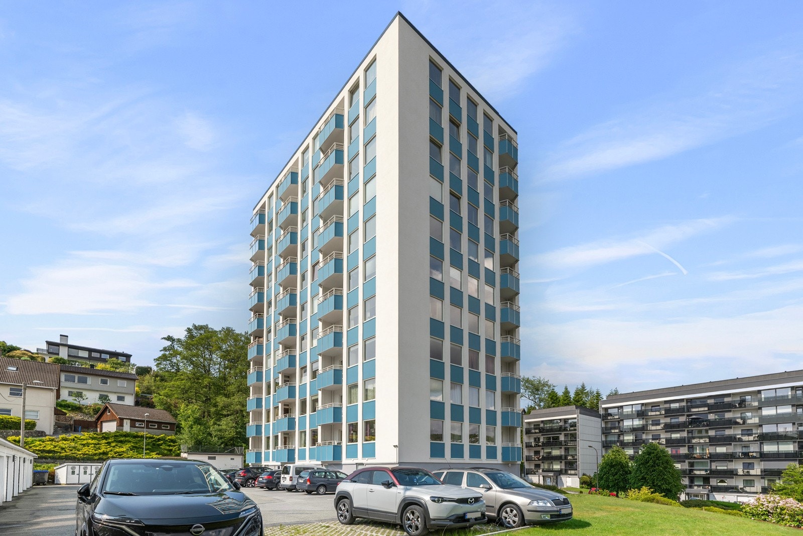 Leiligheten har fin beliggenhet i byggets 6. etasje Galleribilde