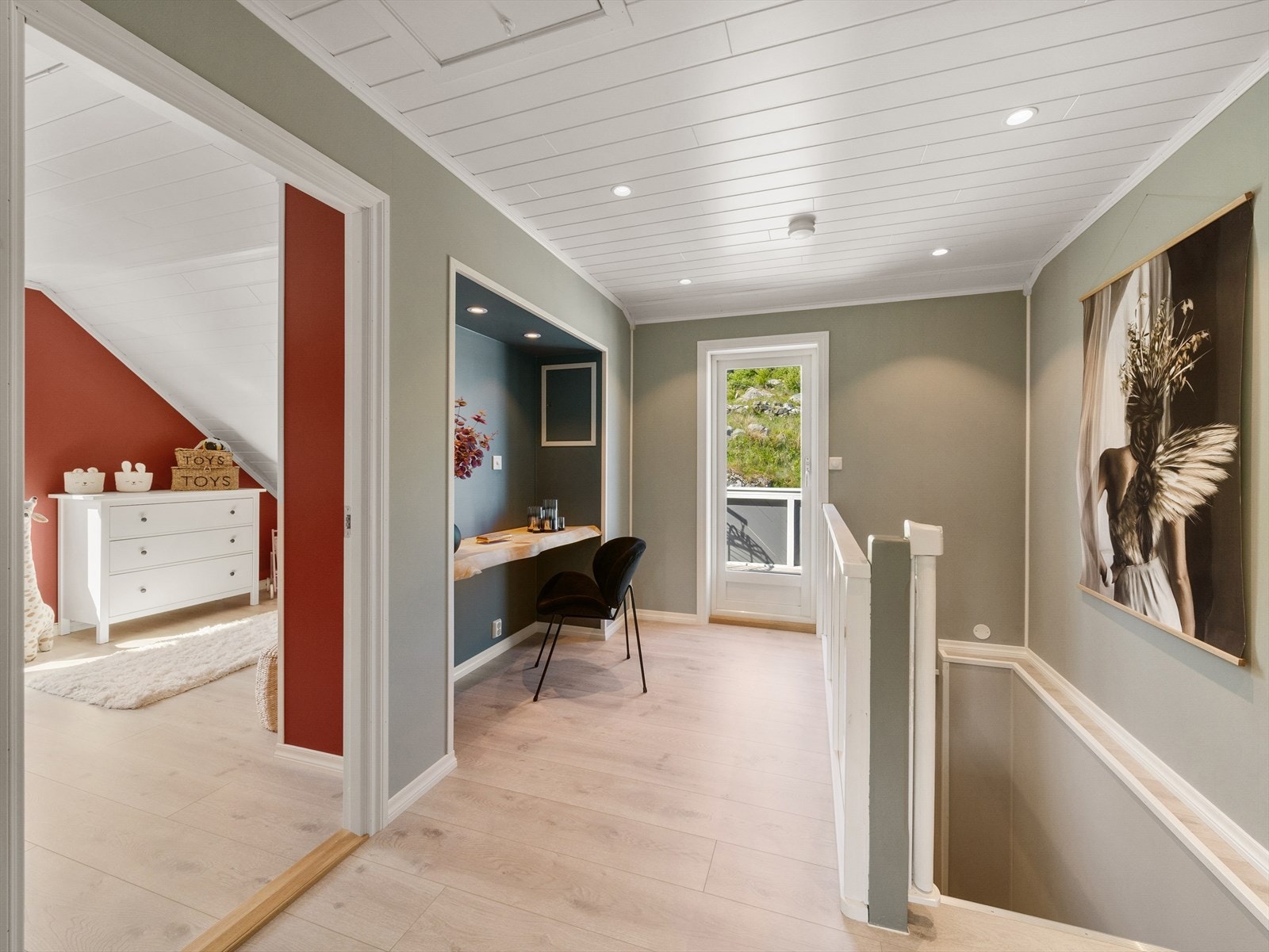 Her er det også laget til en egen flott sone til f.eks hjemmekontor! Galleribilde