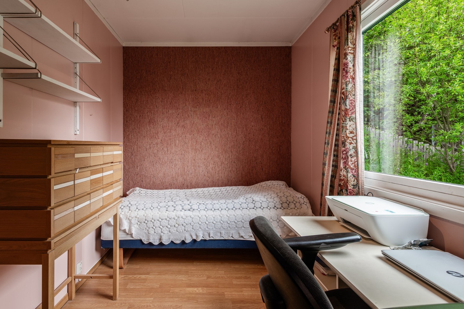 I 1. etasje har man tre soverom Galleribilde