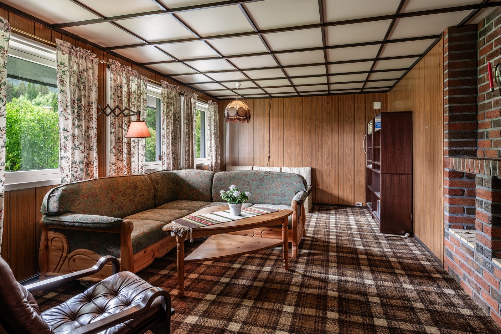 Peisestue i underetasje Galleribilde