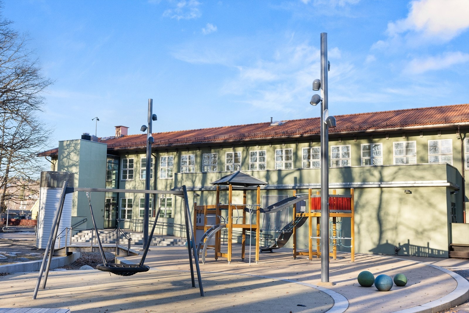 Berg skole ligger i umiddelbar nærhet til boligen Galleribilde