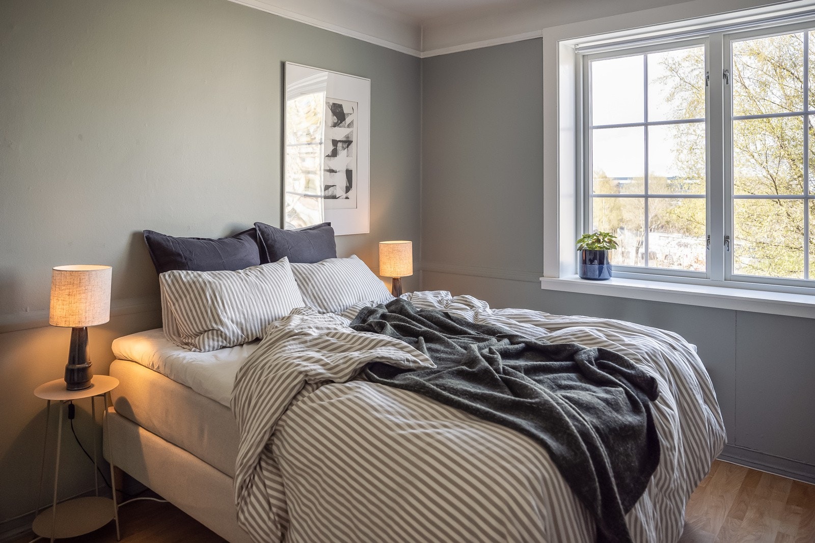 Svært romslig soverom på hele 15 kvm. Galleribilde