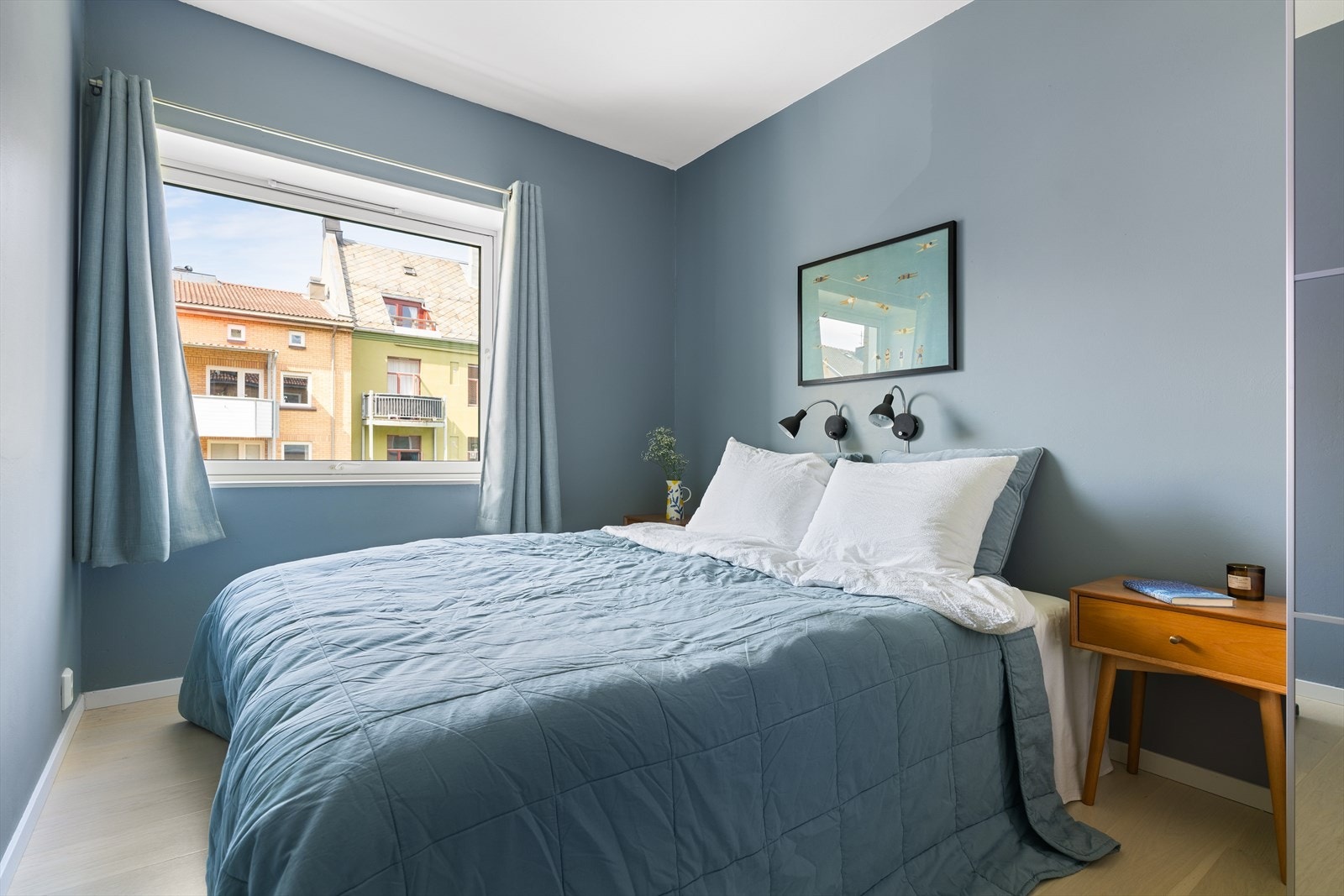 Leiligheten har to romslige soverom på hhv. 12,3m² og 10,4m². Galleribilde