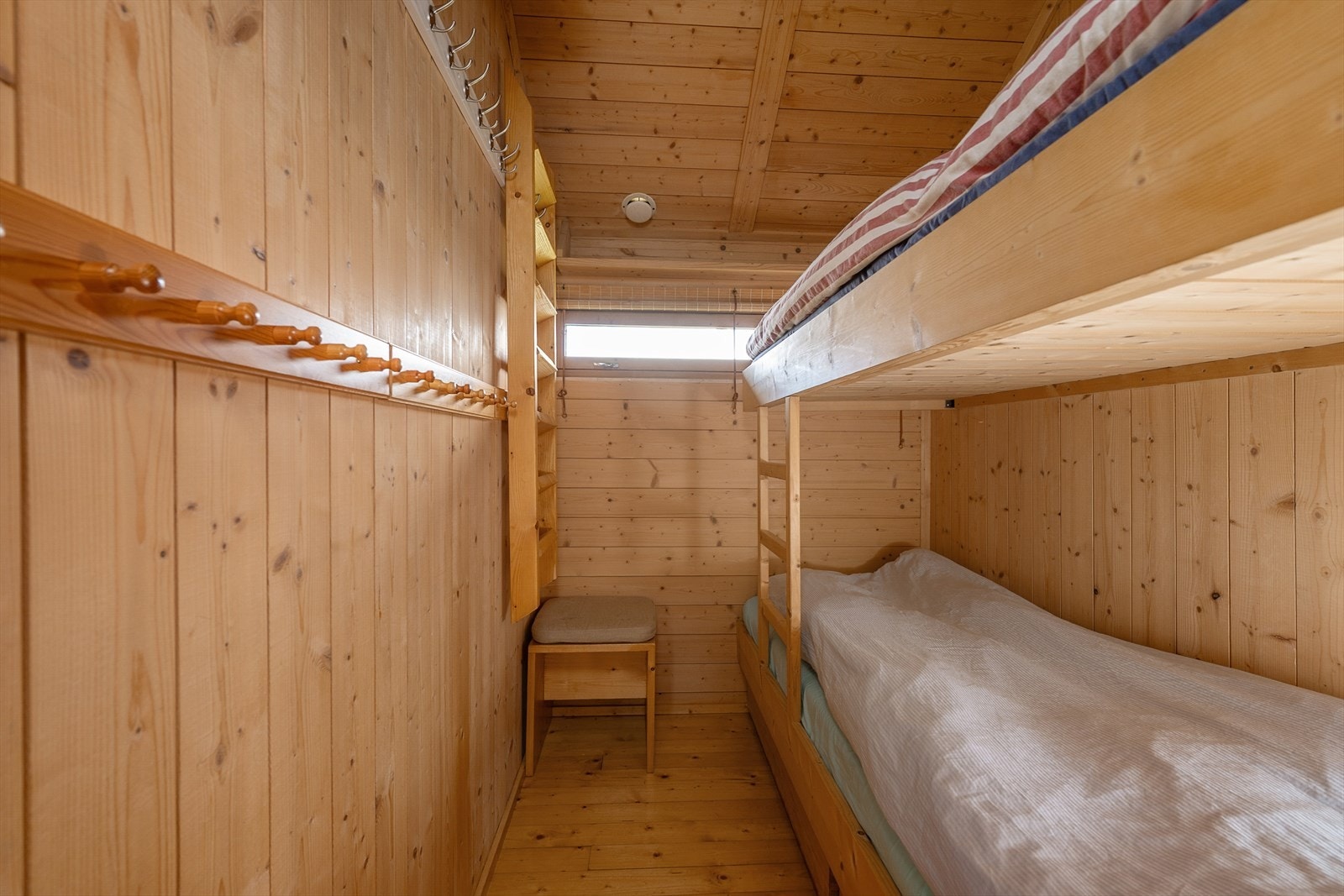 Hytta har to soverom. Galleribilde