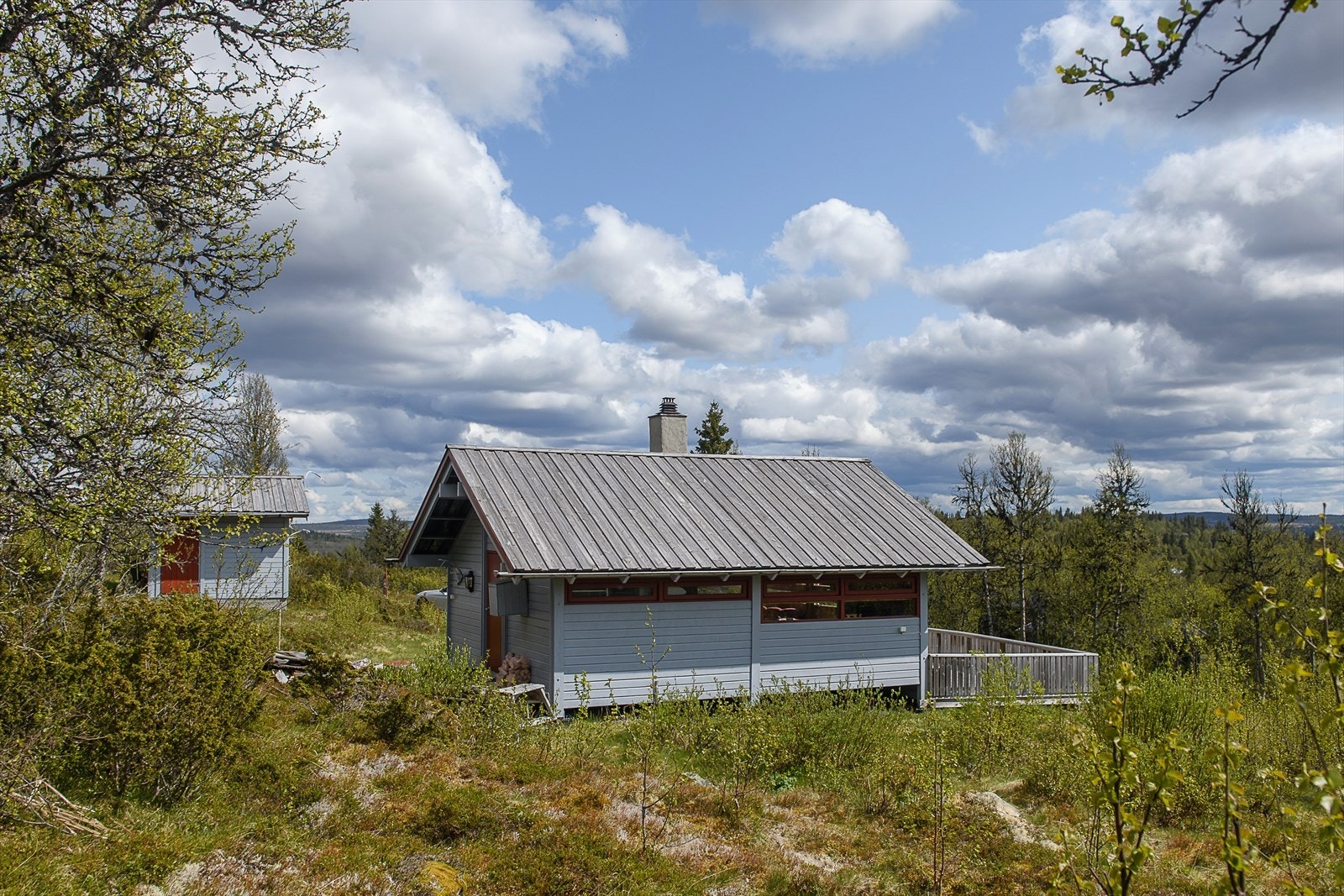 En koselig fritidsbolig med flott natur rett utenfor døra. Galleribilde