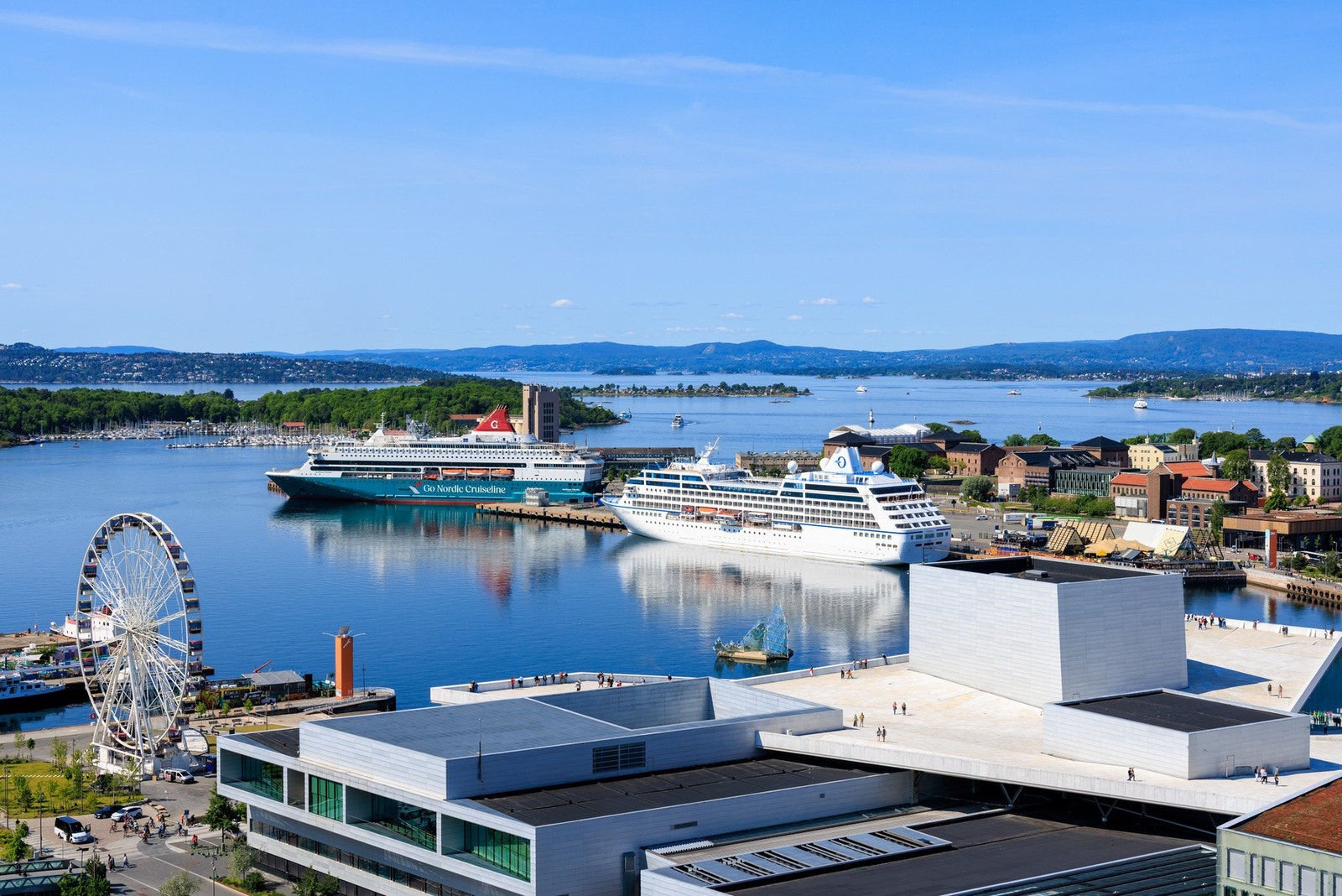 Operaen et lite øyekast unna. Galleribilde