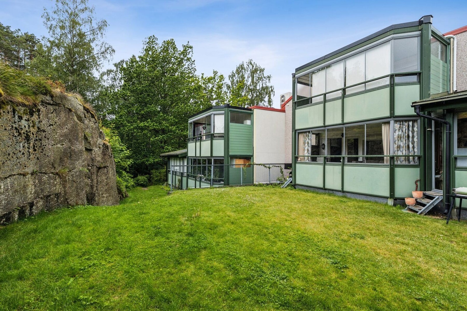 En romslig leilighet som strekker seg over to plan Galleribilde