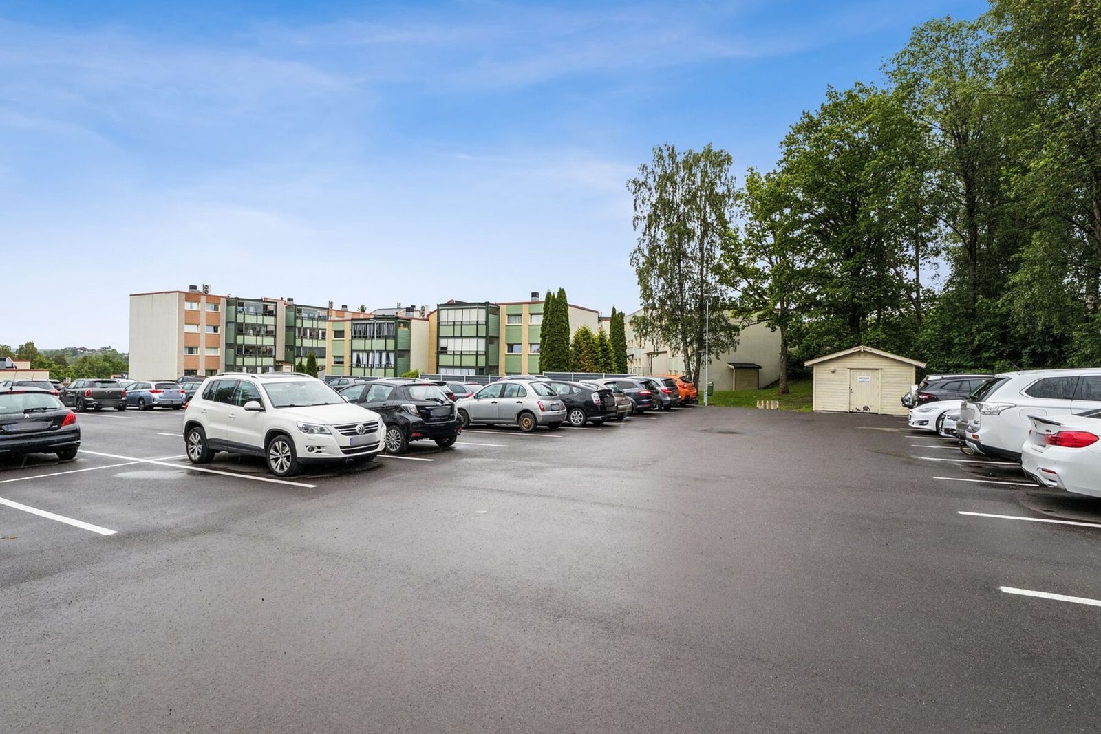 Det er også bygget en stor gjesteparkering som tilhører borettslaget Galleribilde