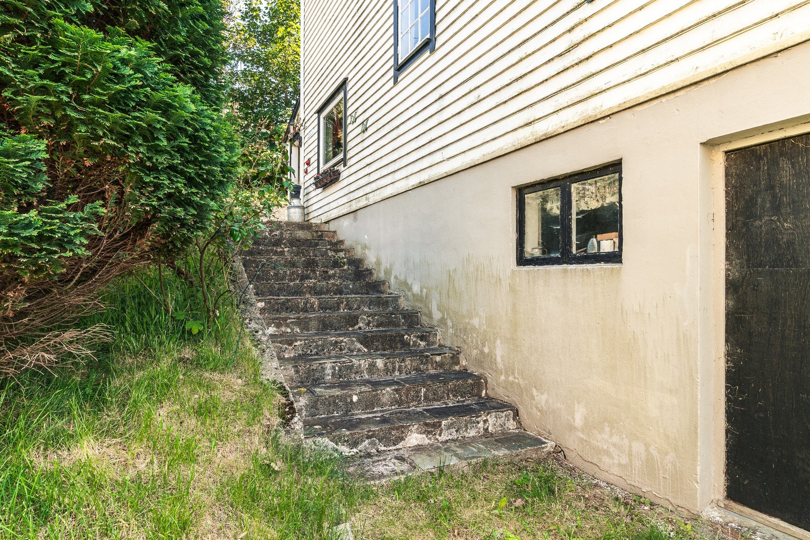 Kjeller har utvendig tilkomst. Galleribilde