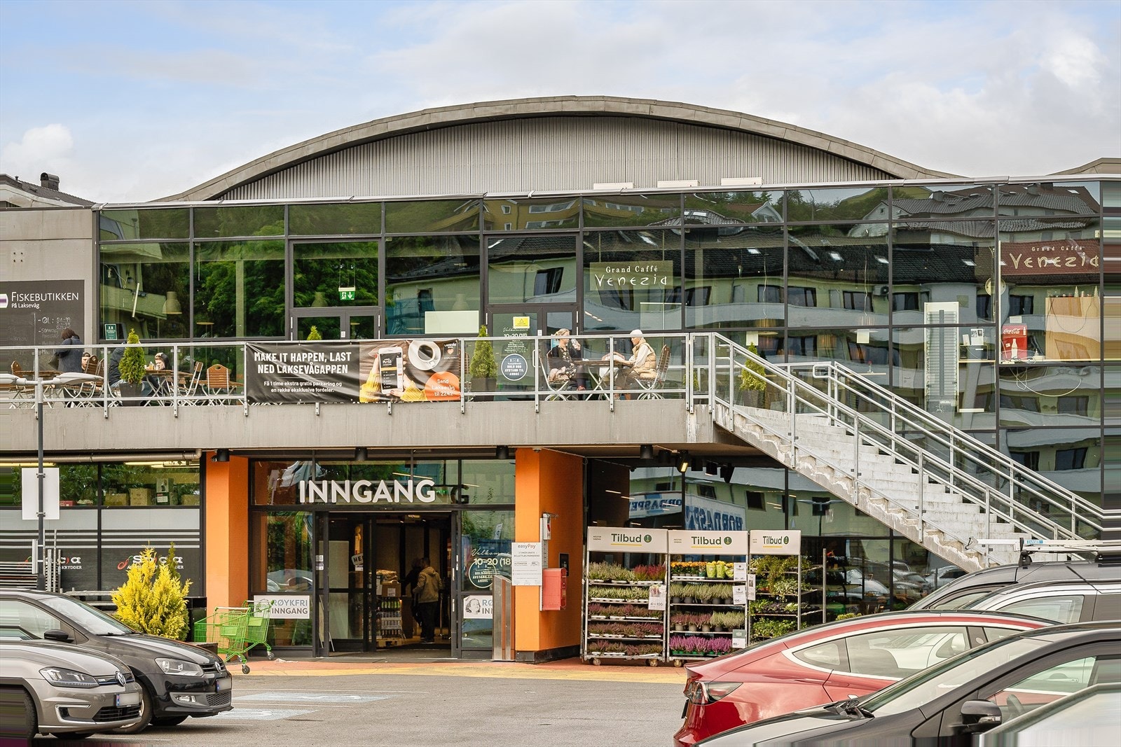 Kort vei til Laksevåg senter. Galleribilde