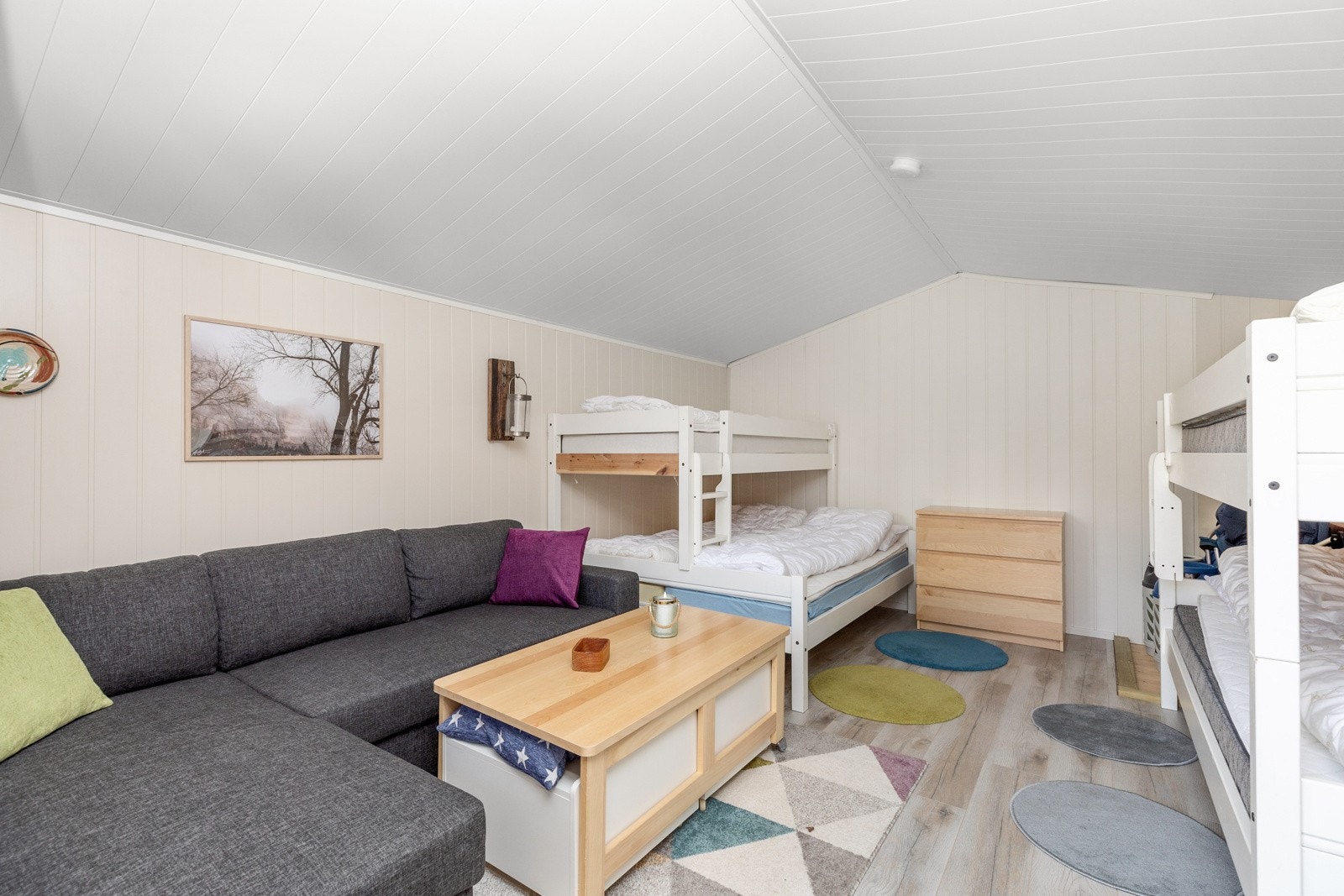 Vedovnen gir en god varme til rommet Galleribilde