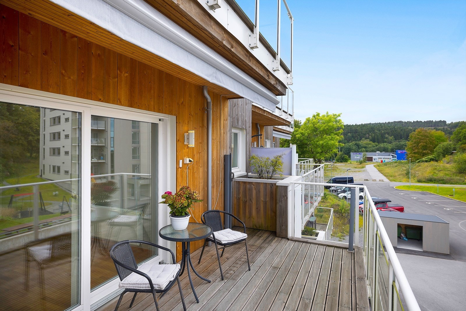 Nordvest-vendt balkong Galleribilde