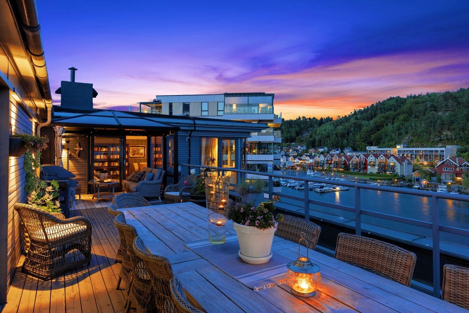 WOW!! Nyt sene sommerkvelder under åpen himmel!