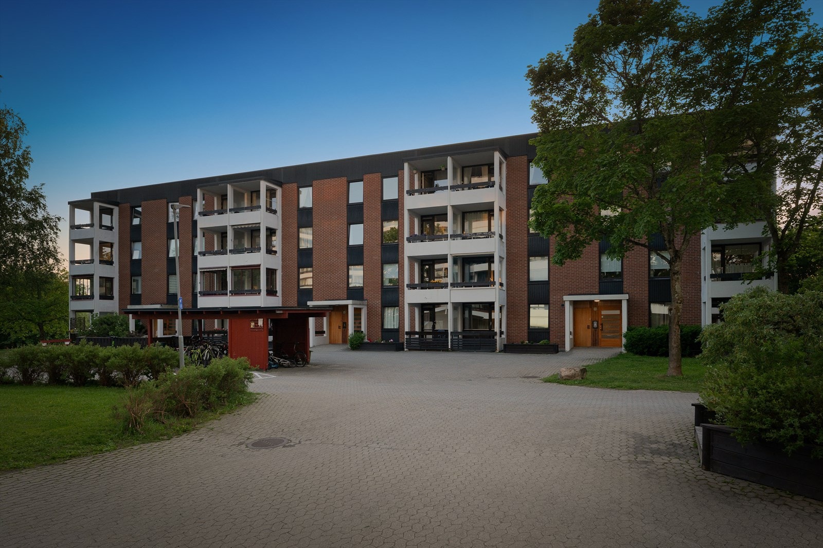 Fellesarealer med sykkelstativ etc. Galleribilde