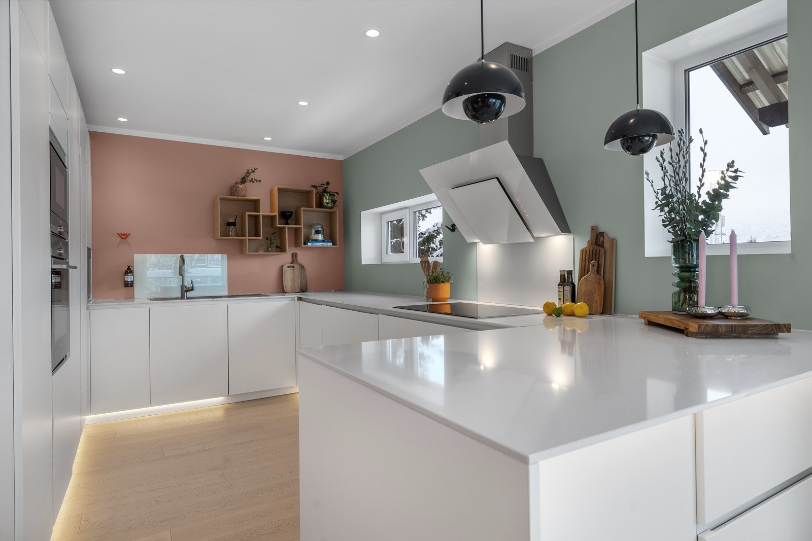 Praktisk kjøkkenøy. Galleribilde