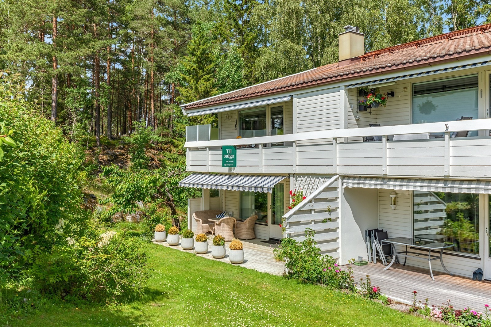 Velkommen til Tonefaret 23! En lys og fin hjørneleilighet med balkong i 2.etg med trappefri adkomst for deg over 50 år Galleribilde