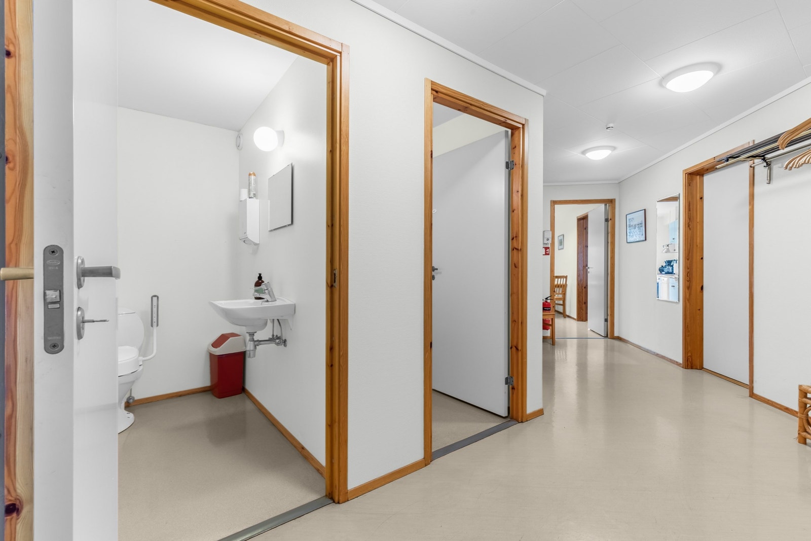 Felleslokalet Tonestua med wc Galleribilde