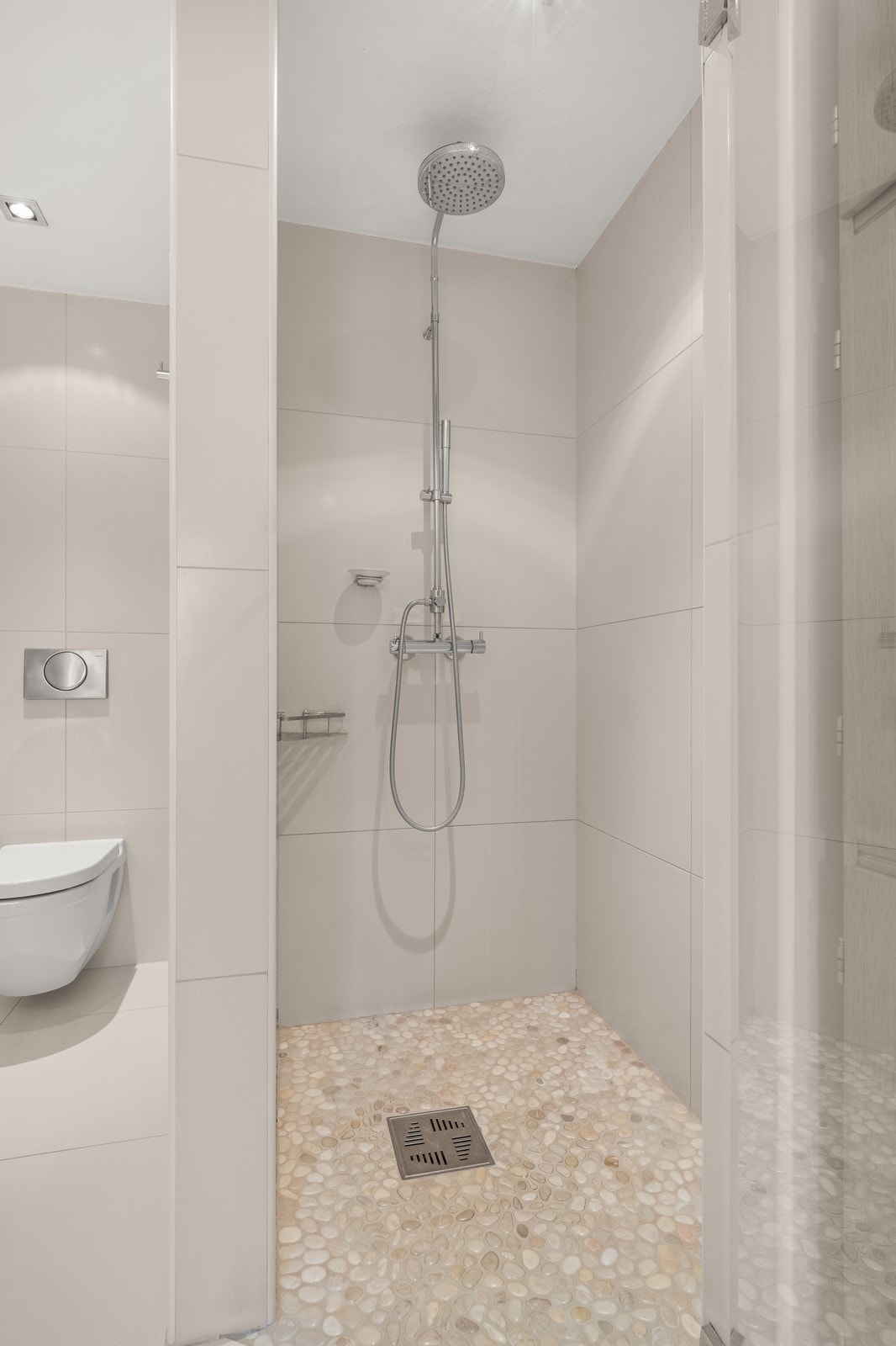 Dusjsone Galleribilde