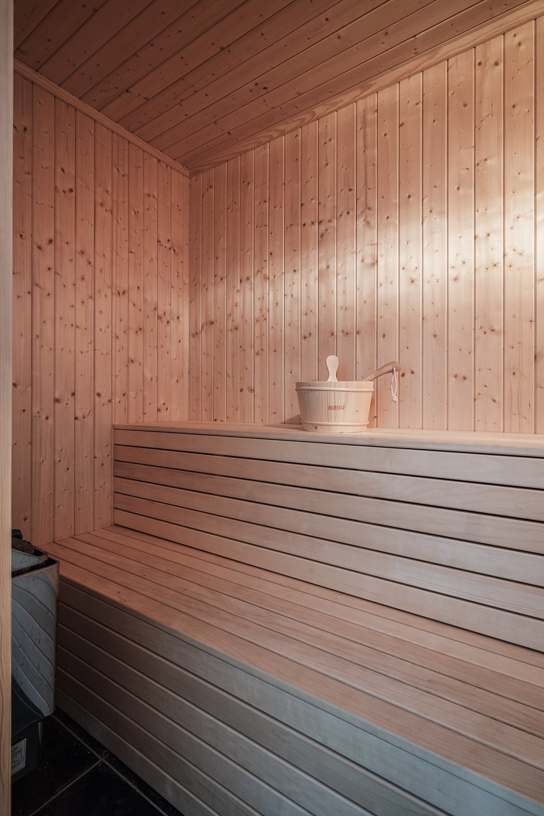 Deilig å trekke seg tilbake med badstue etter en lang skitur i fjellet Galleribilde