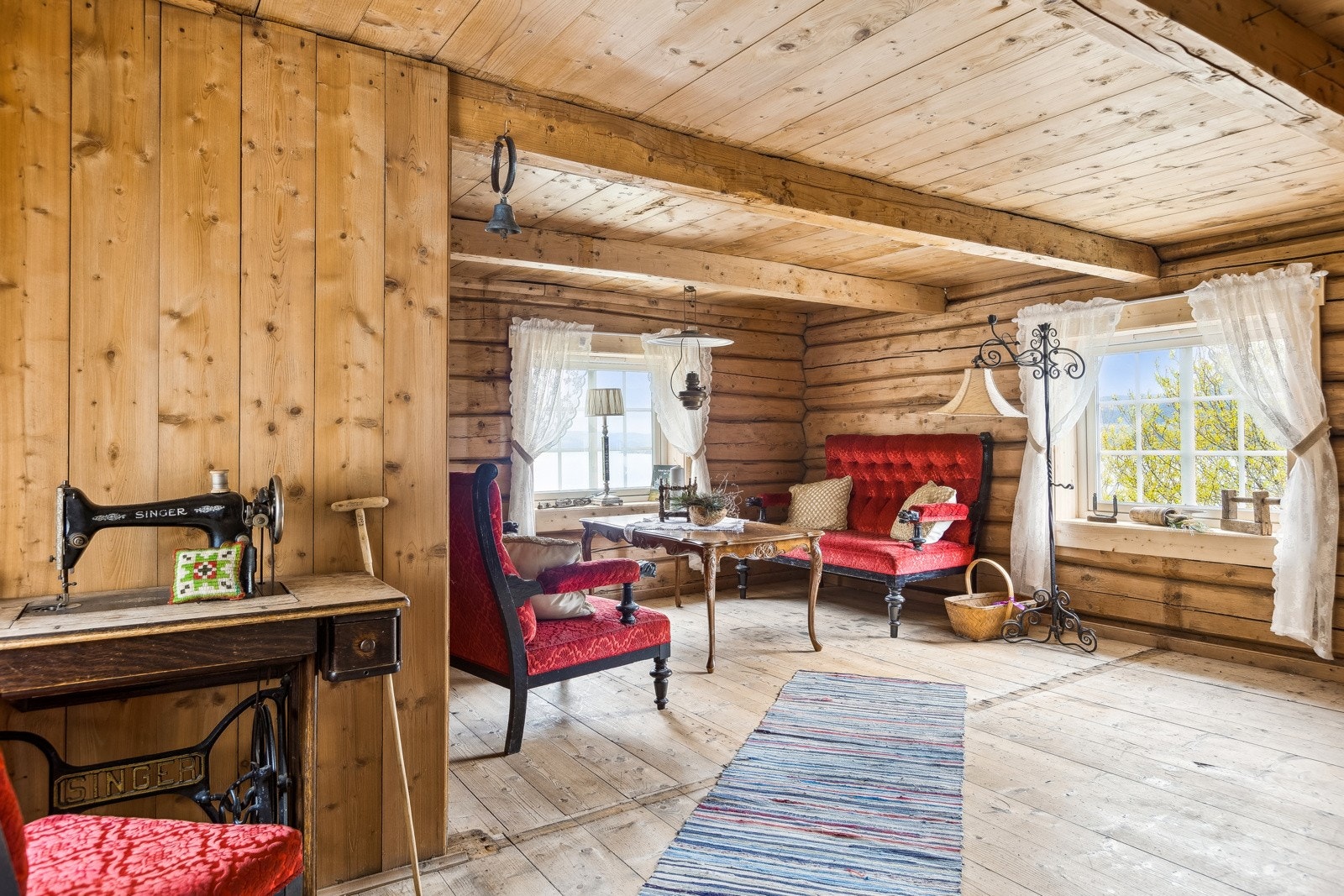 Stue/soverom Galleribilde
