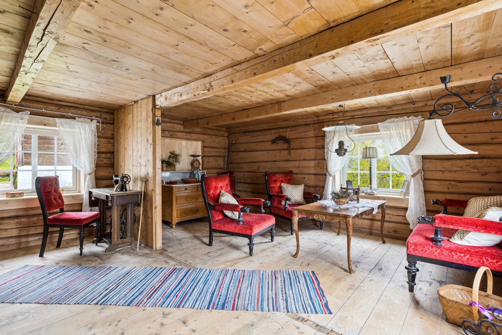 Stue/soverom Galleribilde