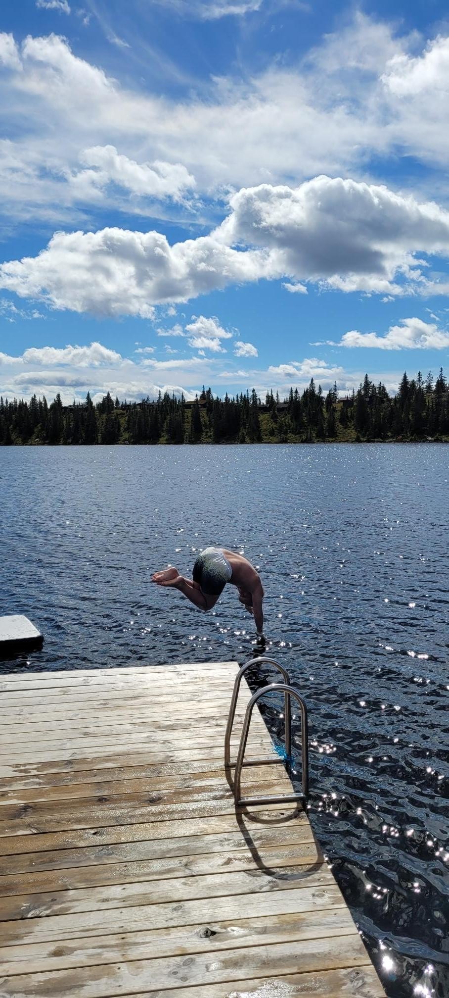 Det finnes flere badeplasser i nærheten. Galleribilde