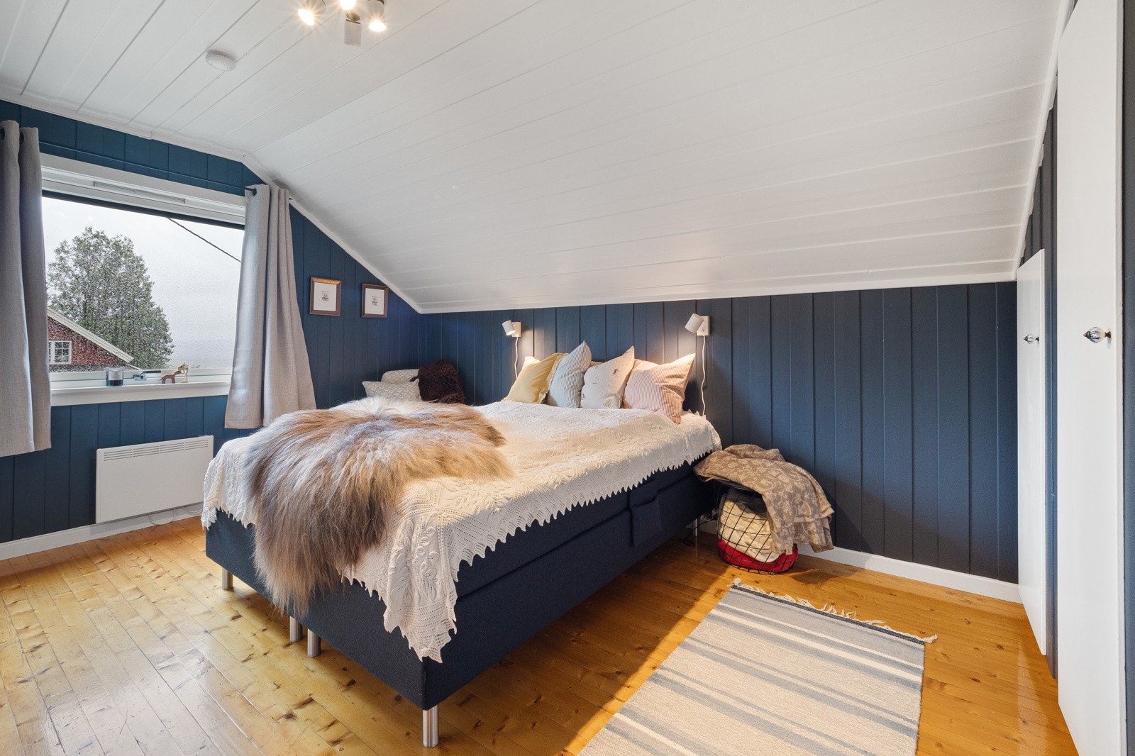 Boligen har til sammen fire mulige soverom. Galleribilde