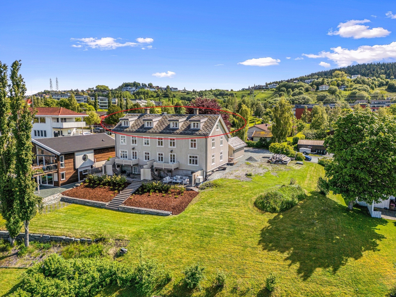 Sjarmerende og flott loftsleilighet med nydelig beliggenhet! Galleribilde