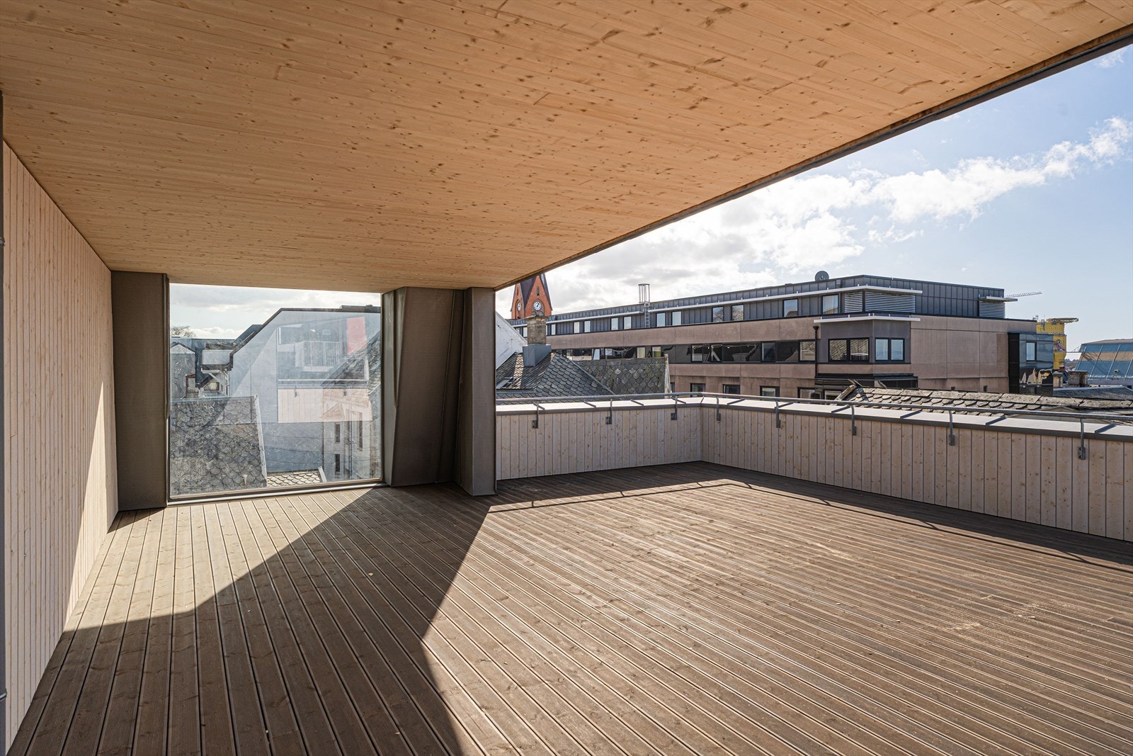 Delvis overbygget Galleribilde
