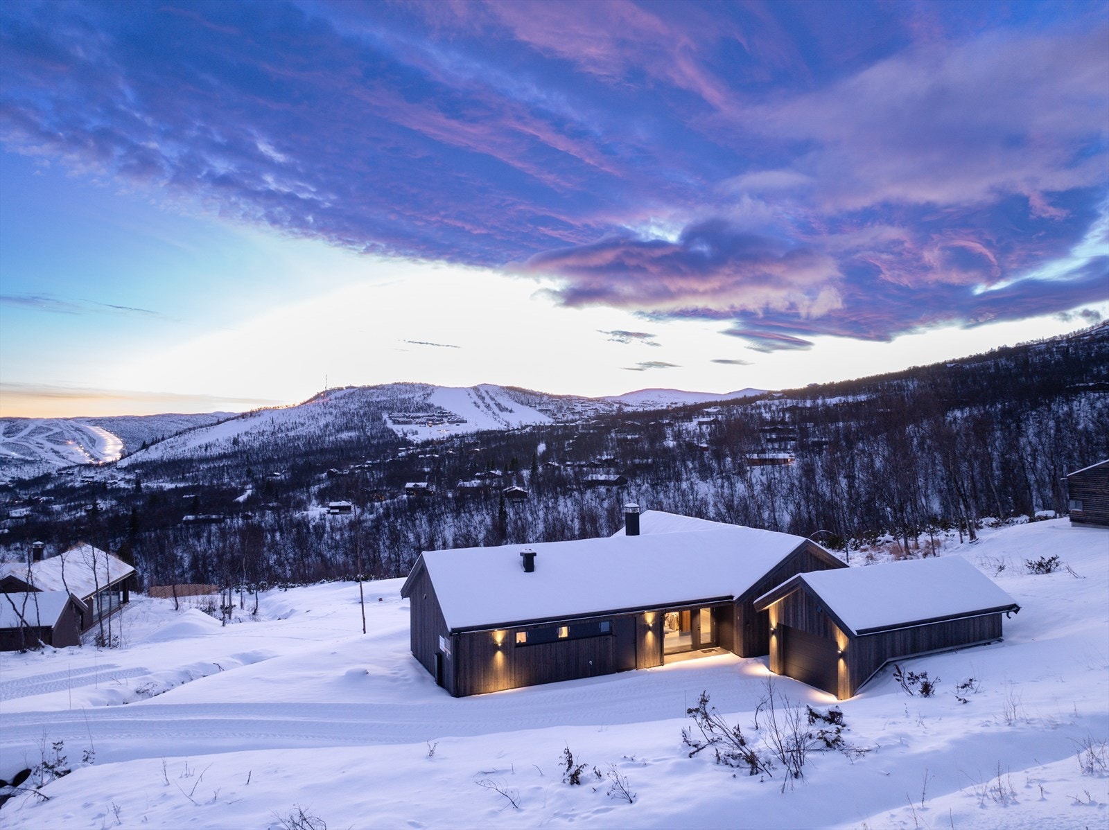 Flott beliggenhet - med utsikt mot Havsdalen, Geilotoppen og Vestlia Galleribilde