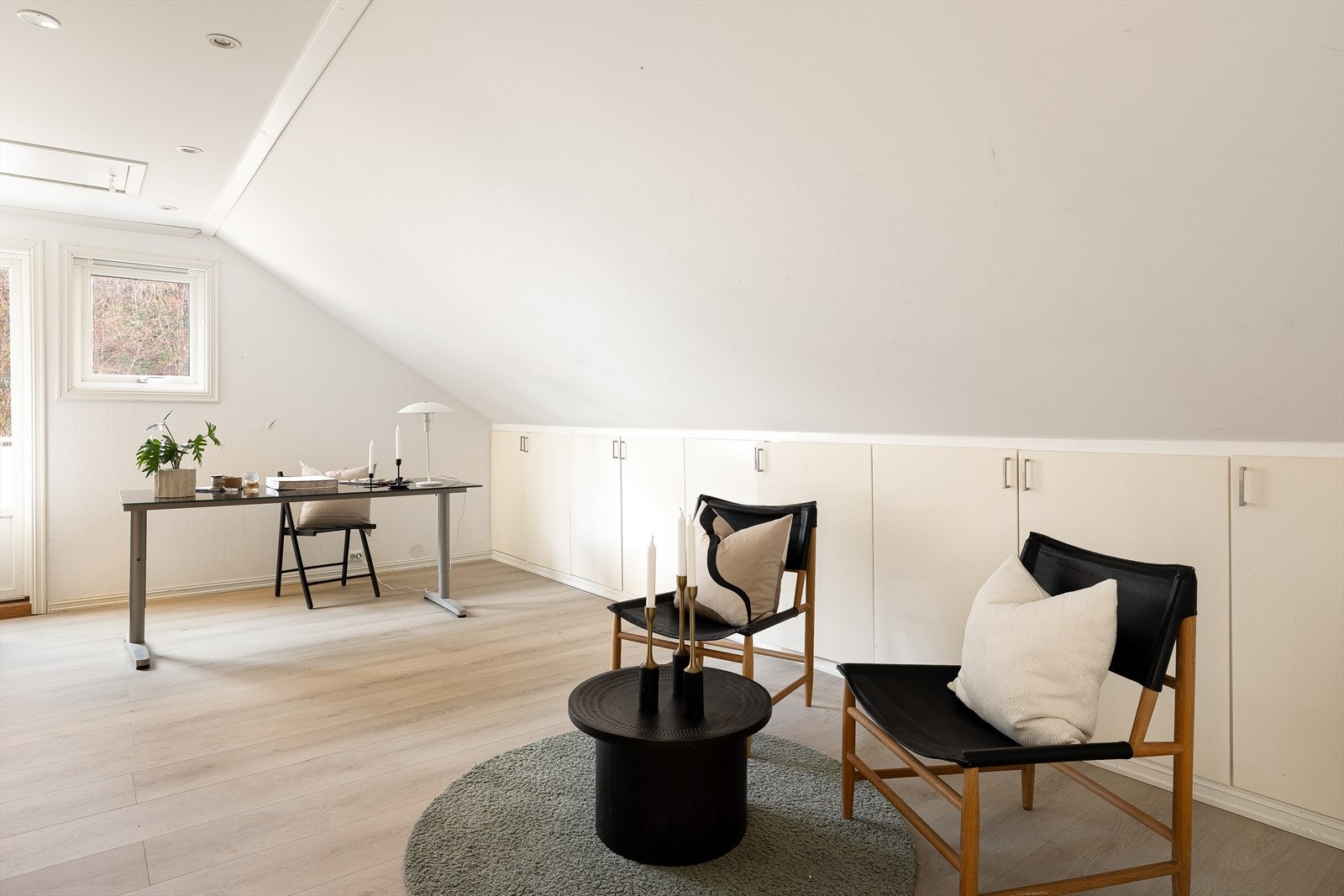 Stue i 2 etg. med utgang til stor terrasse Galleribilde