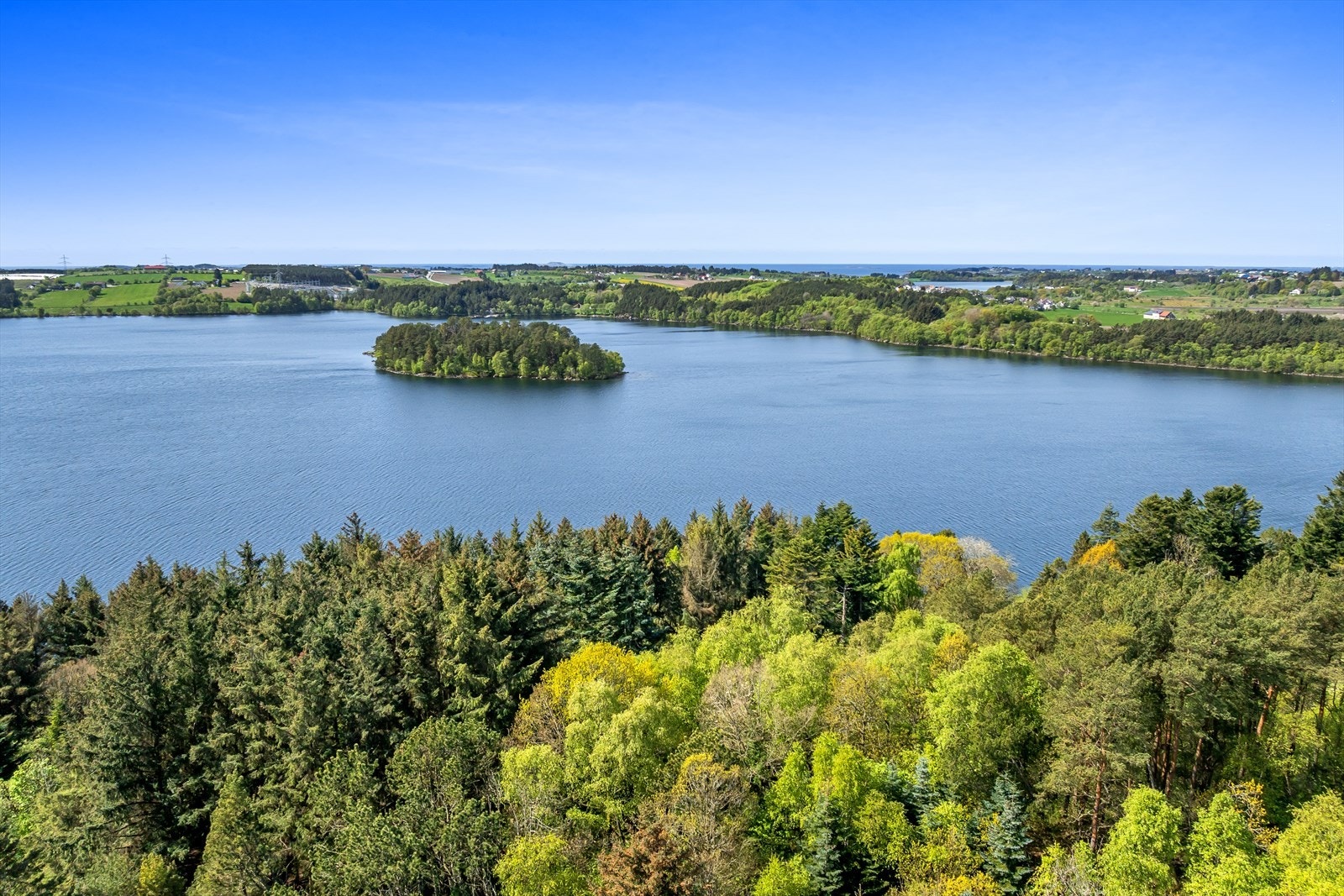 Stokkavannet som nabo Galleribilde