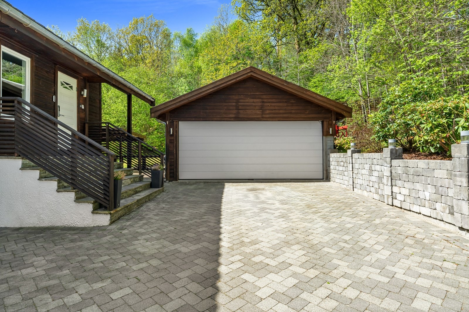 Dobbelt garasje Galleribilde