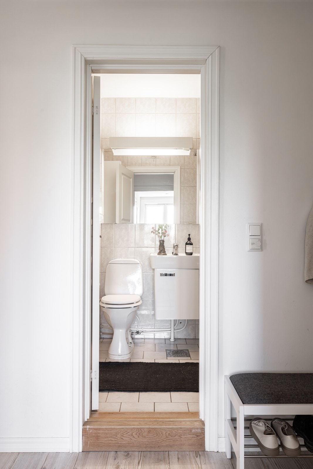 I følge tidligere eiers opplysninger ble badet oppgradert av borettslaget i perioden 2002-2004. Galleribilde