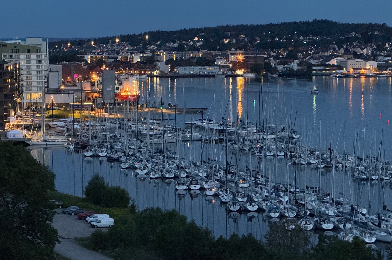 Selgers private foto "Utsikt fra balkongen - Færderseilasen 2025" Galleribilde